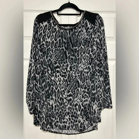 Worthington Tops - Worthington Women’s 1X Black & Gray Animal Print Top